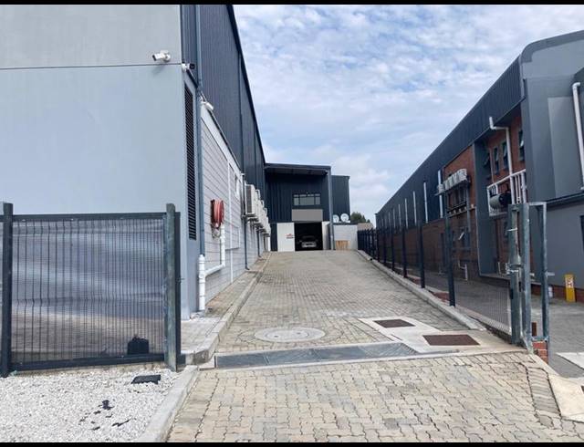 BUSINESS PROPERTY TO RENT IN FAIRVIEW